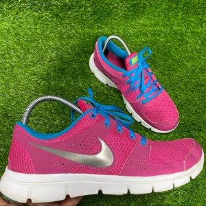 Nike Flex Experience - Women Shoes - C046
